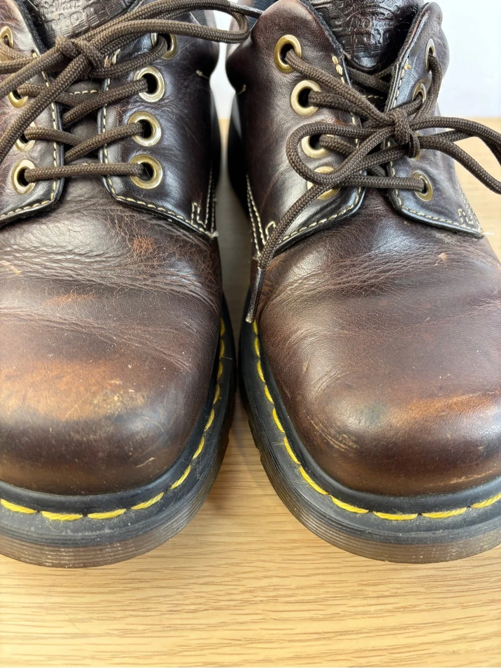 Y2K Vintage Dr. Martens Men’s 9 Woman’s 10 Brown Leather Lace-Up Oxford